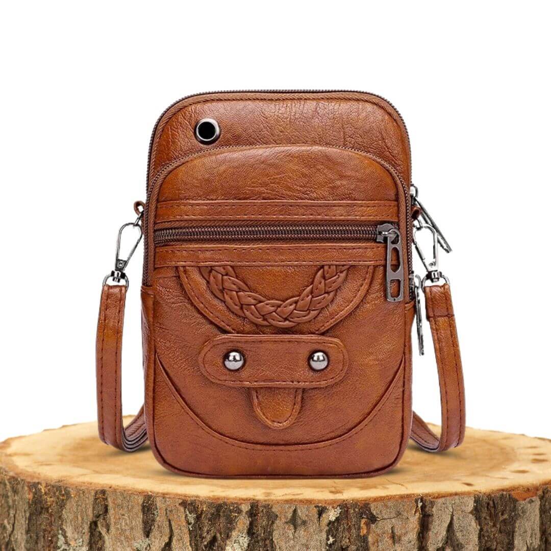 Cassandra’s Sleek Companion | Crossbody Bag