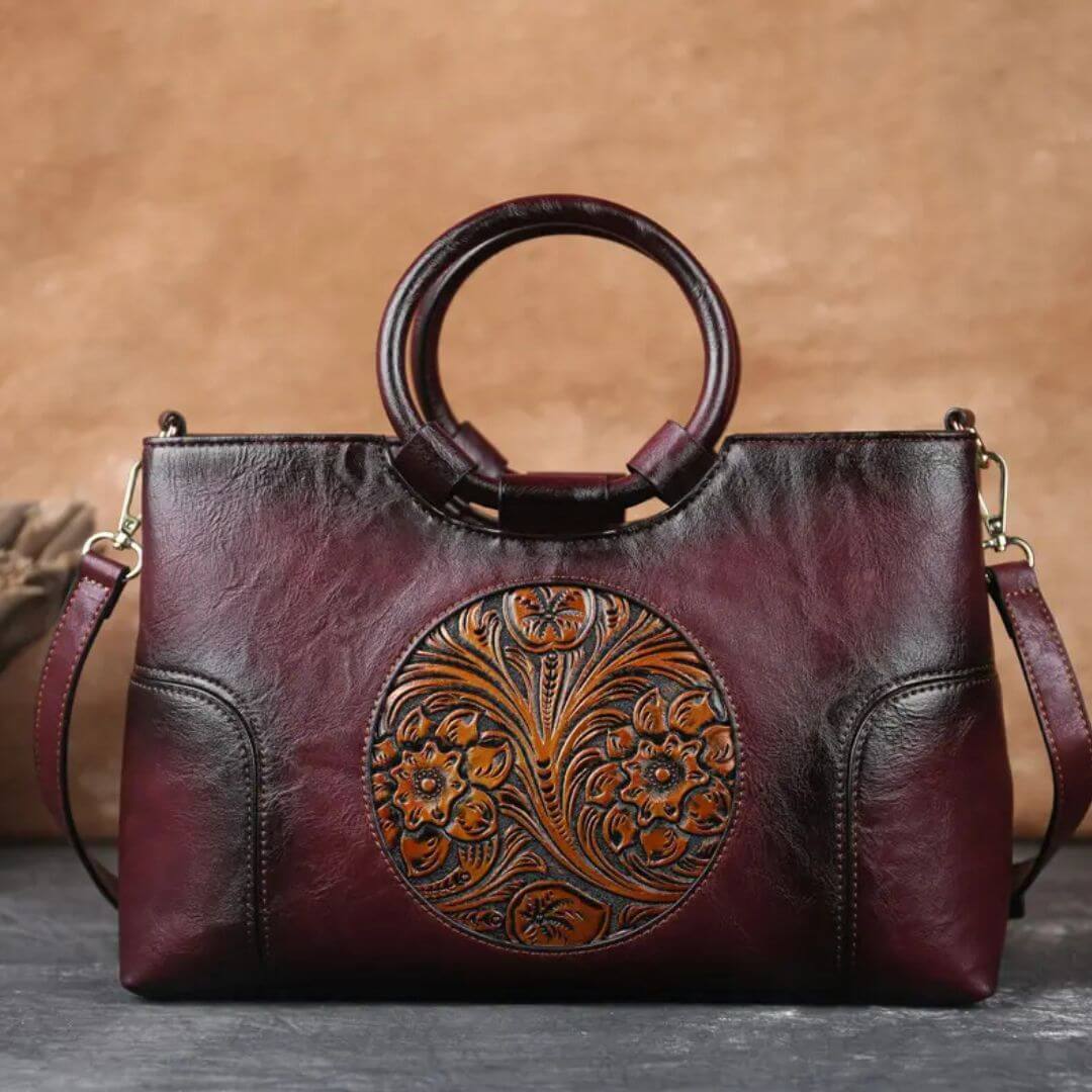 Megan’s Timeless Treasure | Vintage Handbag