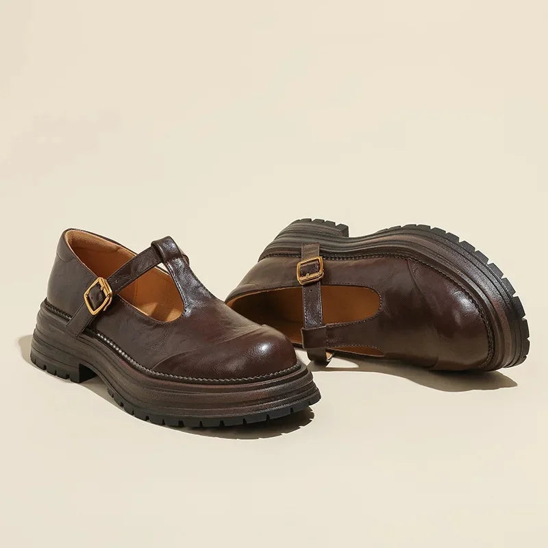 Mary Janes – Elegant leather shoes