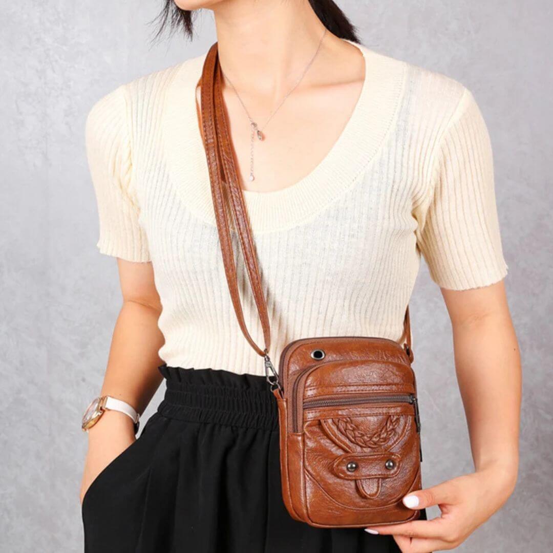 Cassandra’s Sleek Companion | Crossbody Bag