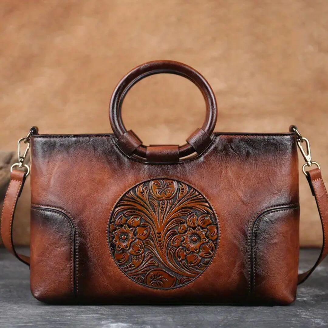 Megan’s Timeless Treasure | Vintage Handbag