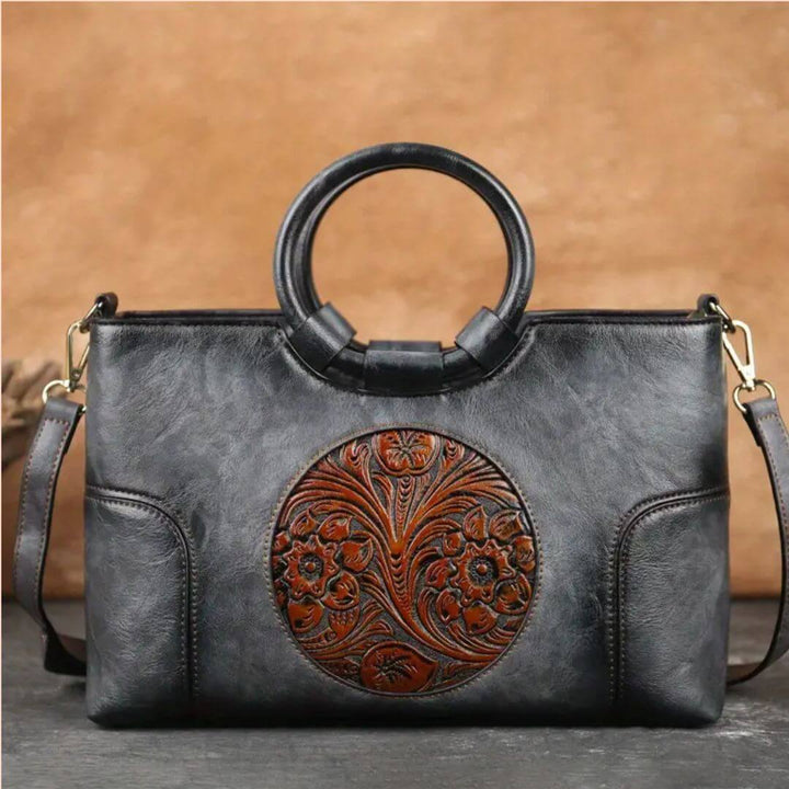 Megan’s Timeless Treasure | Vintage Handbag