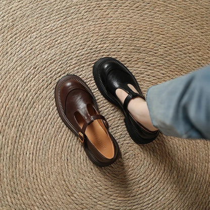 Mary Janes – Elegant leather shoes