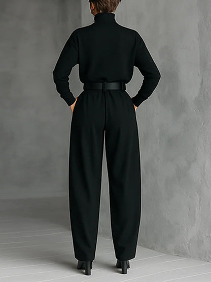 Marta | Black two-piece set with turtleneck and included belt