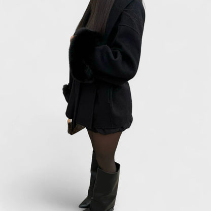Woolcoat – Elegant coat with faux fur details