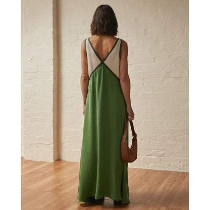 RENATA | V-Shaped Dress